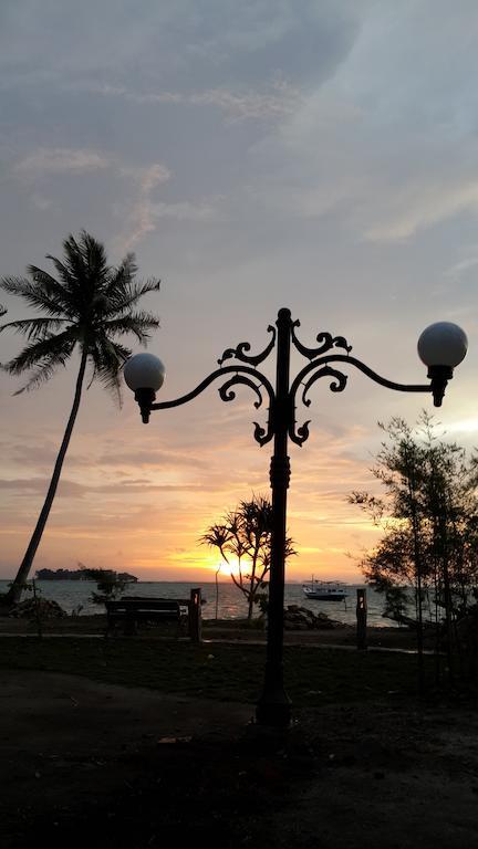 Ary'S Lagoon Bungalow & Hotel Ilhas Karimunjava Exterior foto