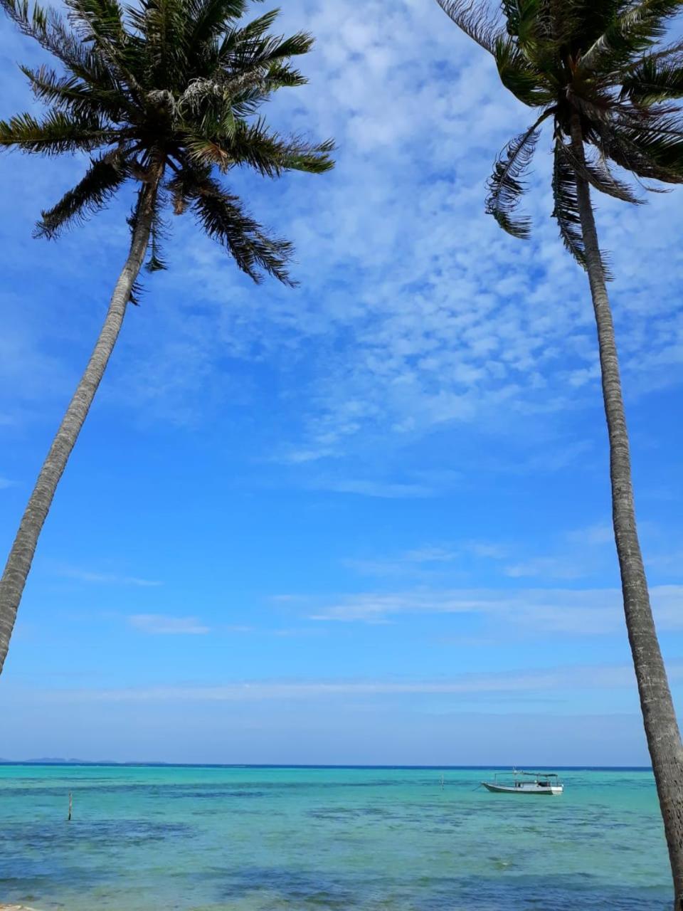 Ary'S Lagoon Bungalow & Hotel Ilhas Karimunjava Exterior foto